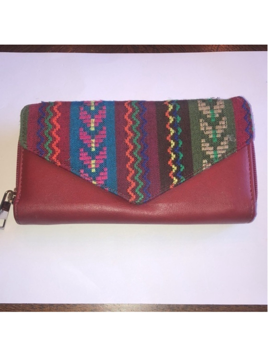 Vintage Handbags - Gold Coast Dark Red Tribal Navajo Boho Zip Up Closure Wallet
